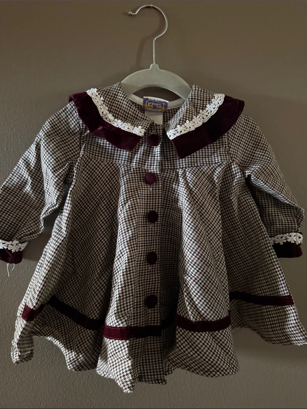 Mayoral Girls Houndstooth Dress with Burgundy Velvet Collar and White Lace Trim